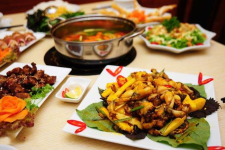 Lẩu ếch măng cay